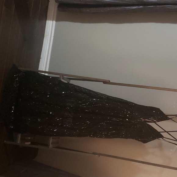 Cherished sequin dress - Picture 6 of 9